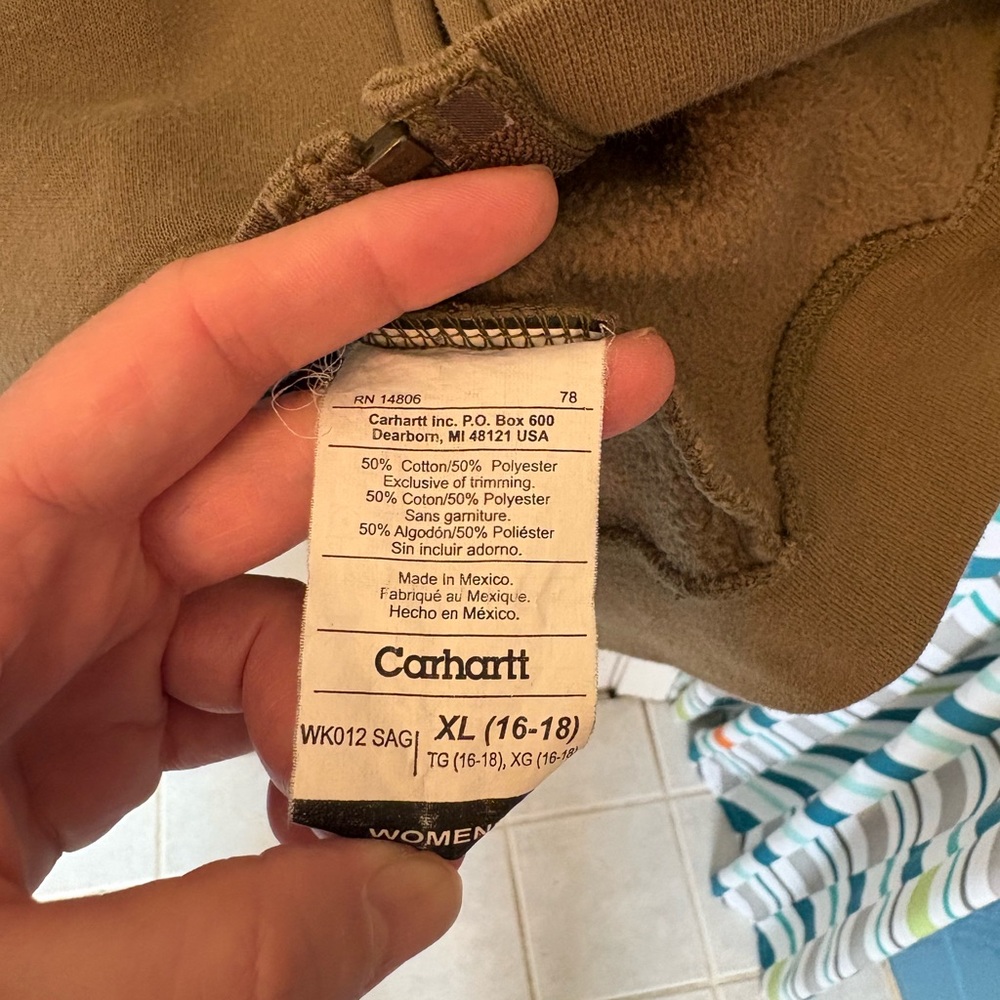 Women’s Carhartt Sweatshirt - Picture 5 of 10